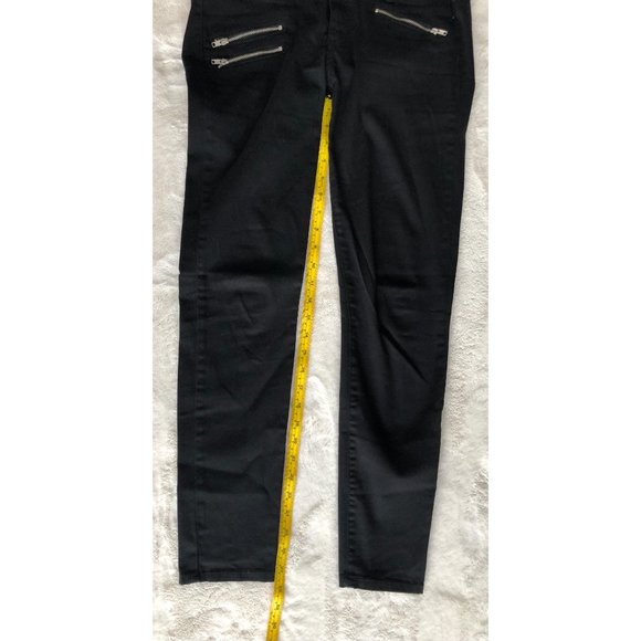 Forever 21 Black Skinny Jeans with Silver Zippers - Picture 6 of 11